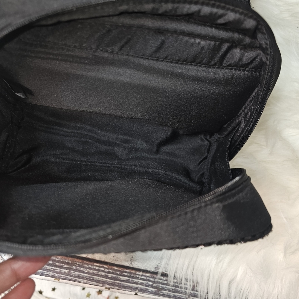 AUTHENTIC Chanel Parfums Cosmetics Makeup Clutch Bag Black NWOT - Picture 3 of 13